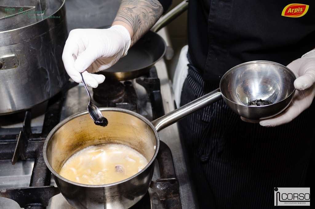 Risotto al negro di seppie