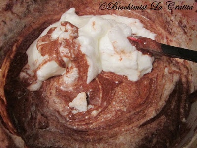 Brownies cu grapefruit goji curd