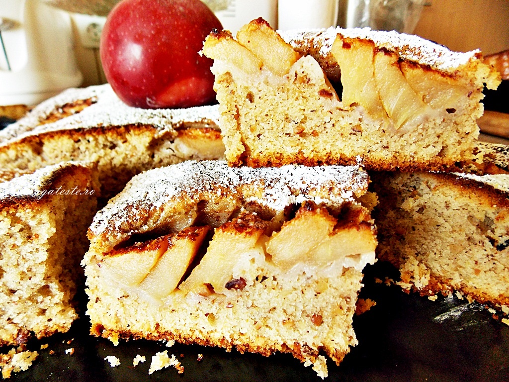 Prajitura cu mere si nuci