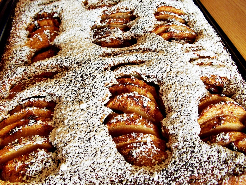 Prajitura cu mere si nuci