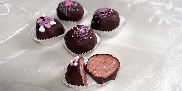 Trufe cu migdale si ciocolata neagra