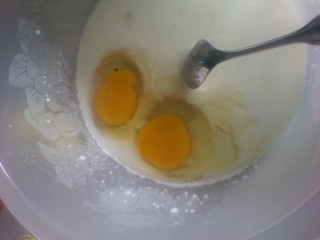 Strudel cu visine sau cirese