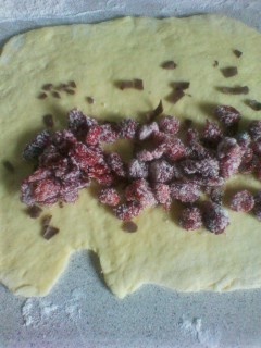 Strudel cu visine sau cirese