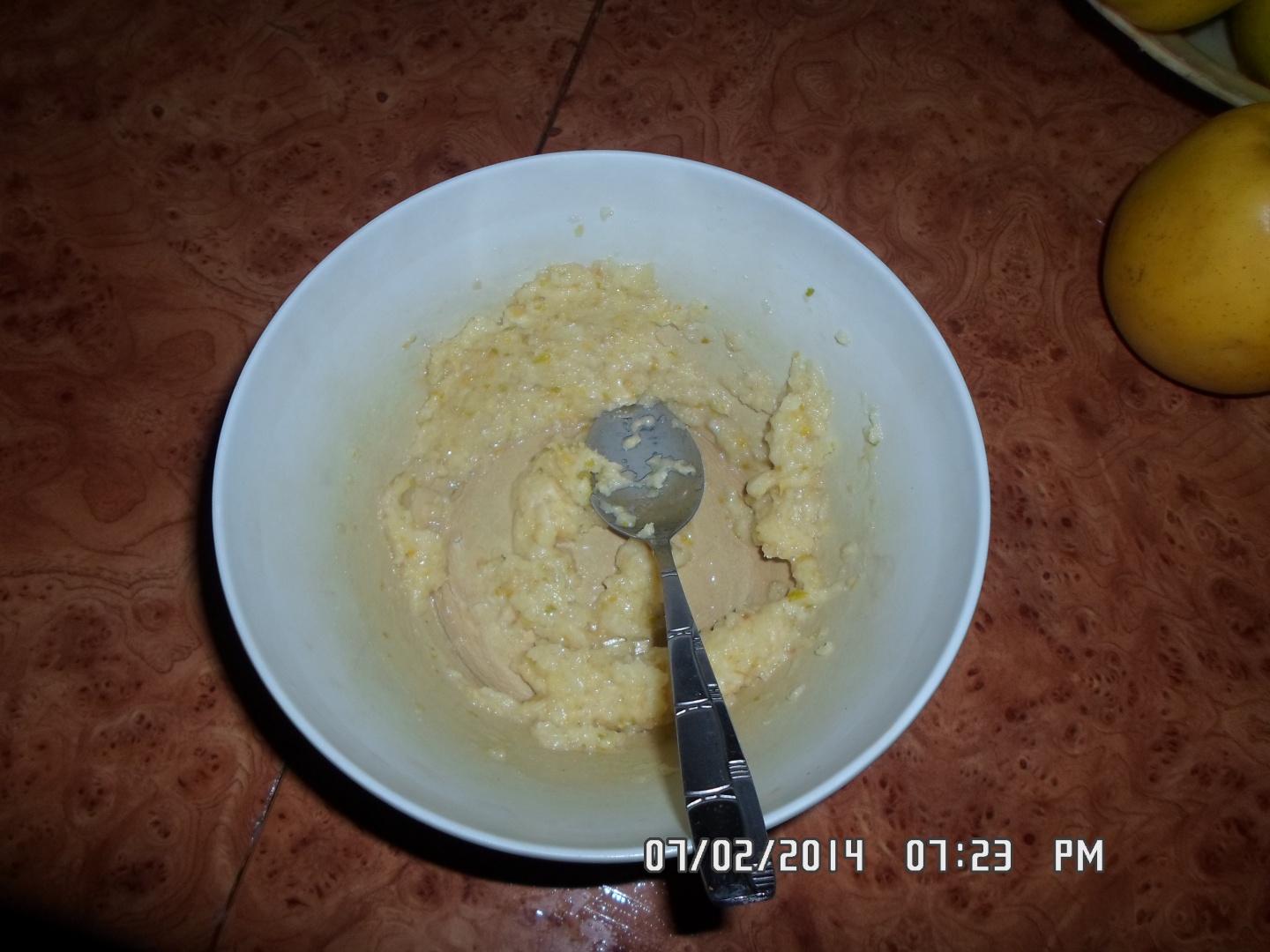 Langosi cu usturoi, smantana si branza