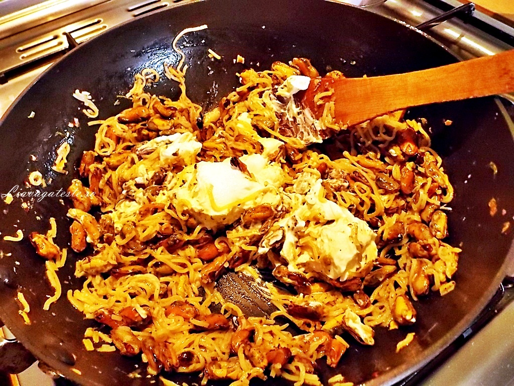 Scoici picante cu crema de branza