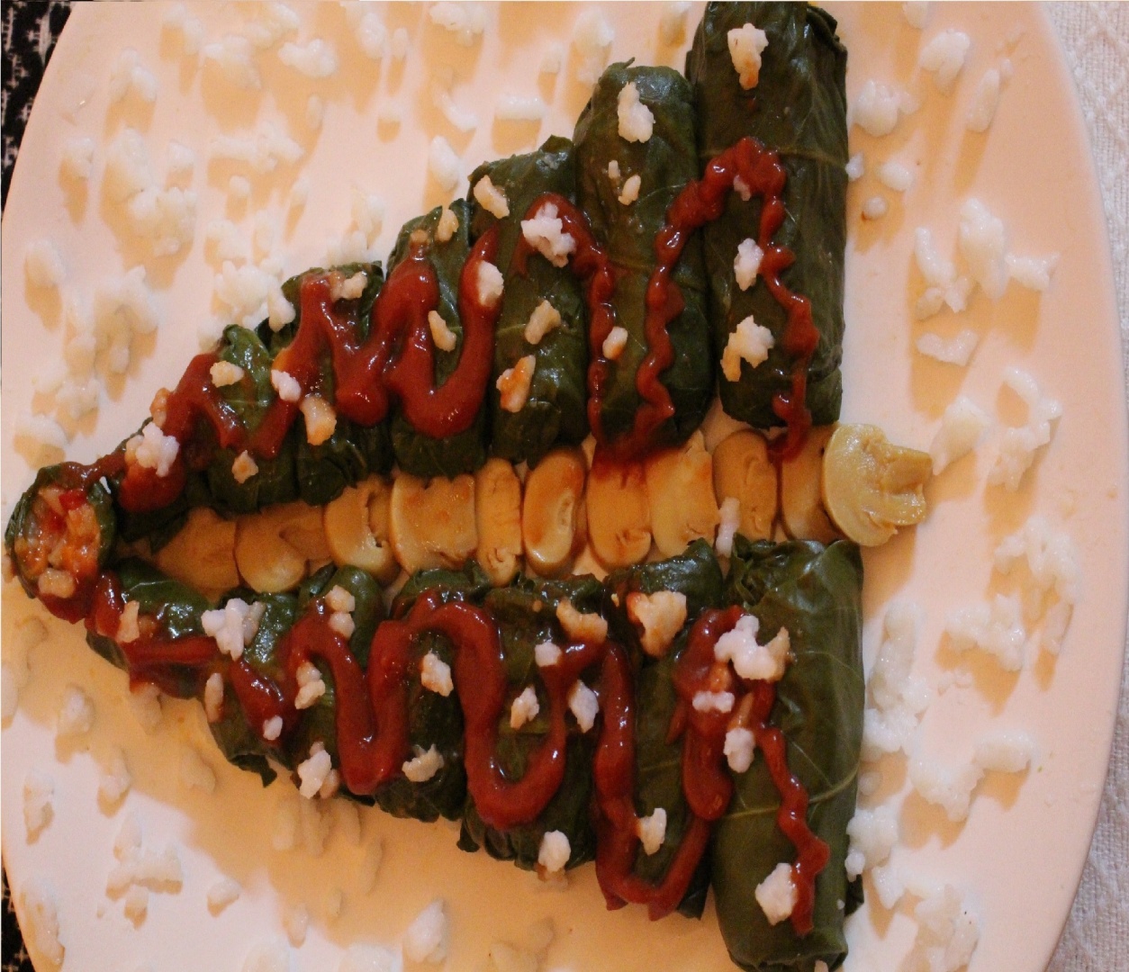 Sarmale de post cu legume în frunze de hrean