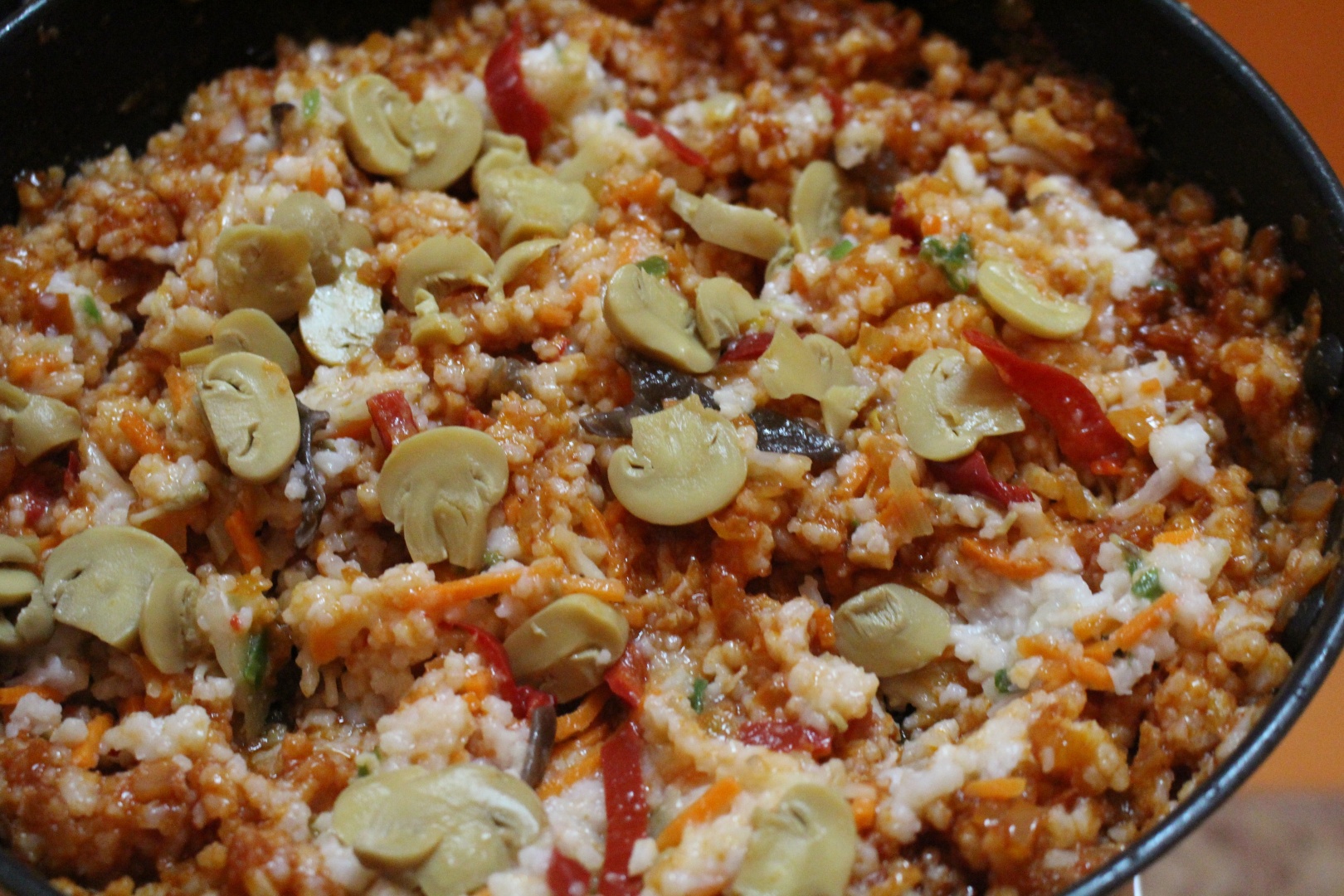 Sarmale de post cu legume în frunze de hrean