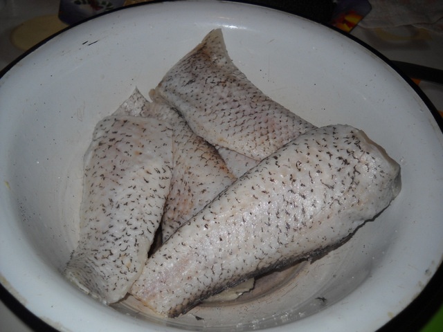 Cod alb cu paste negre