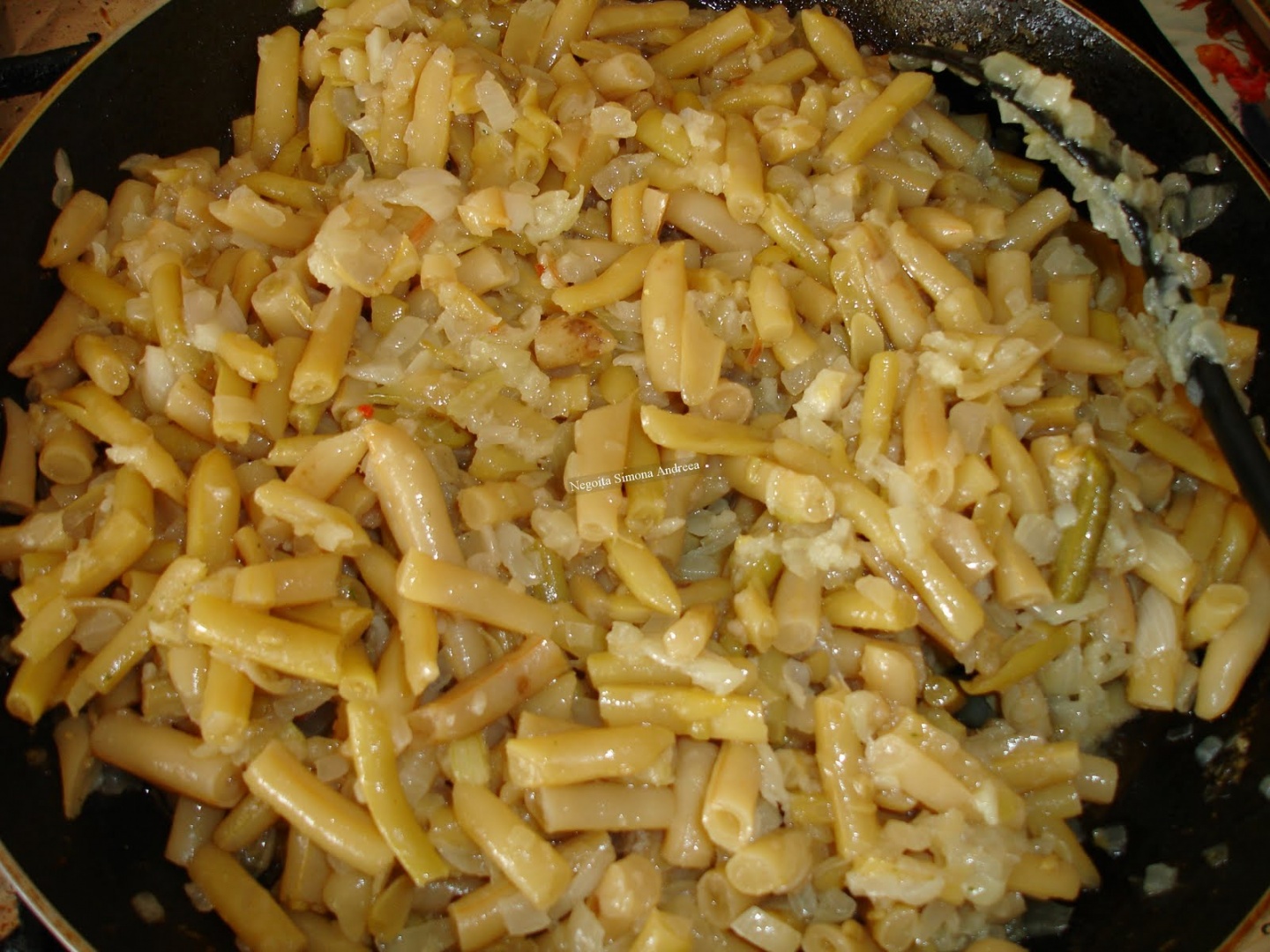 Salata de fasole galbena cu usturoi