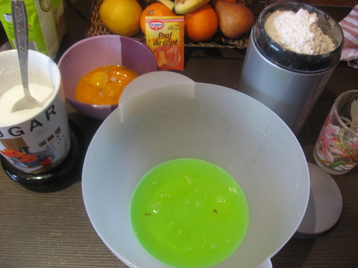 Prajitura cu crema englezeasca si caramel