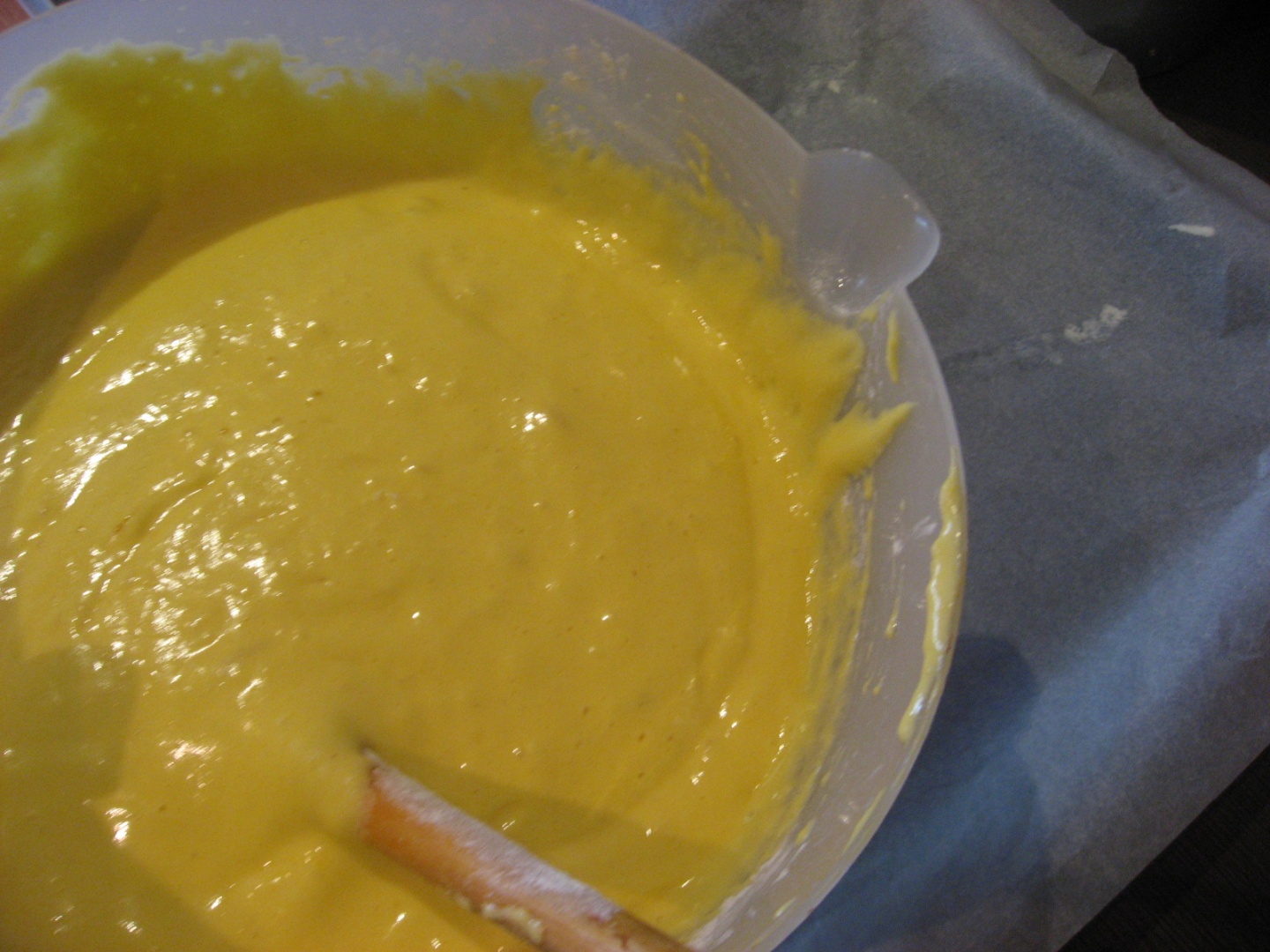 Prajitura cu crema englezeasca si caramel