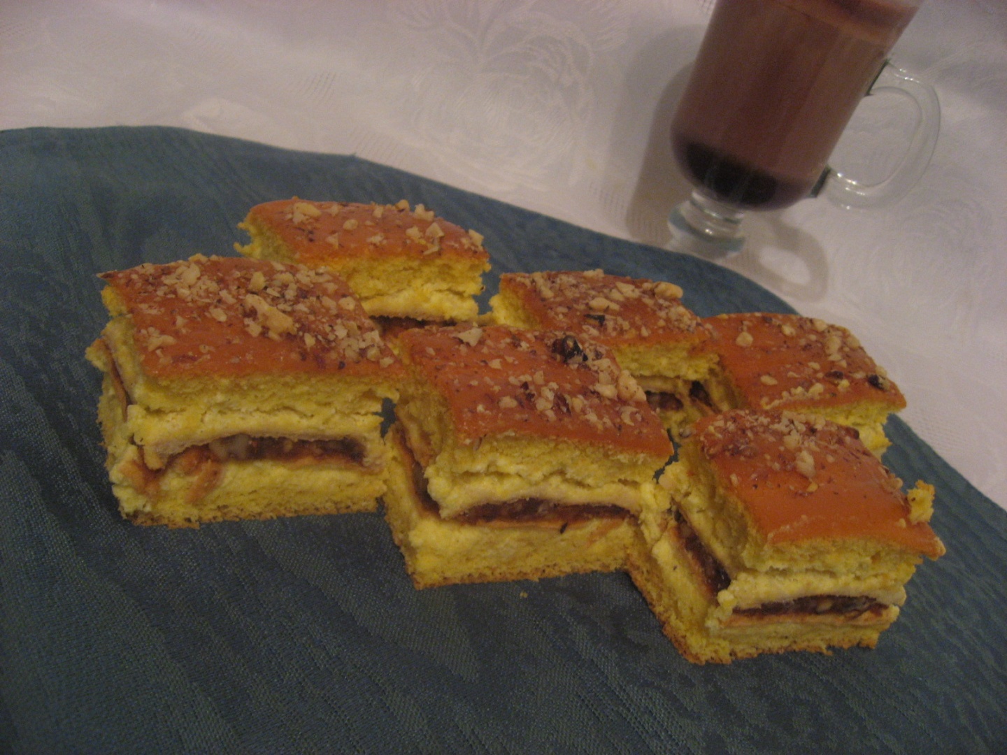 Prajitura cu crema englezeasca si caramel