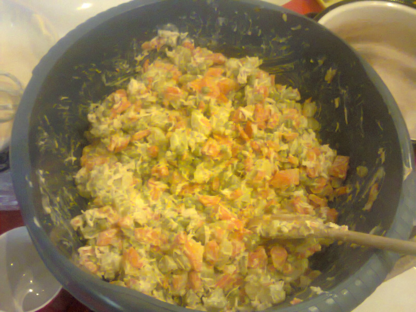 Salata de boeuf cu piept de pui