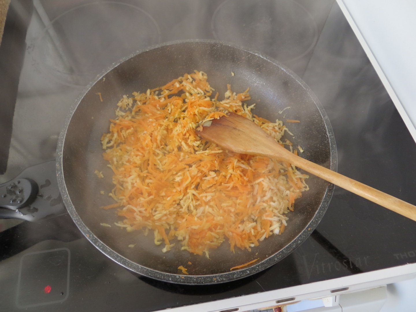 Supă de roșii cu linte (de post)