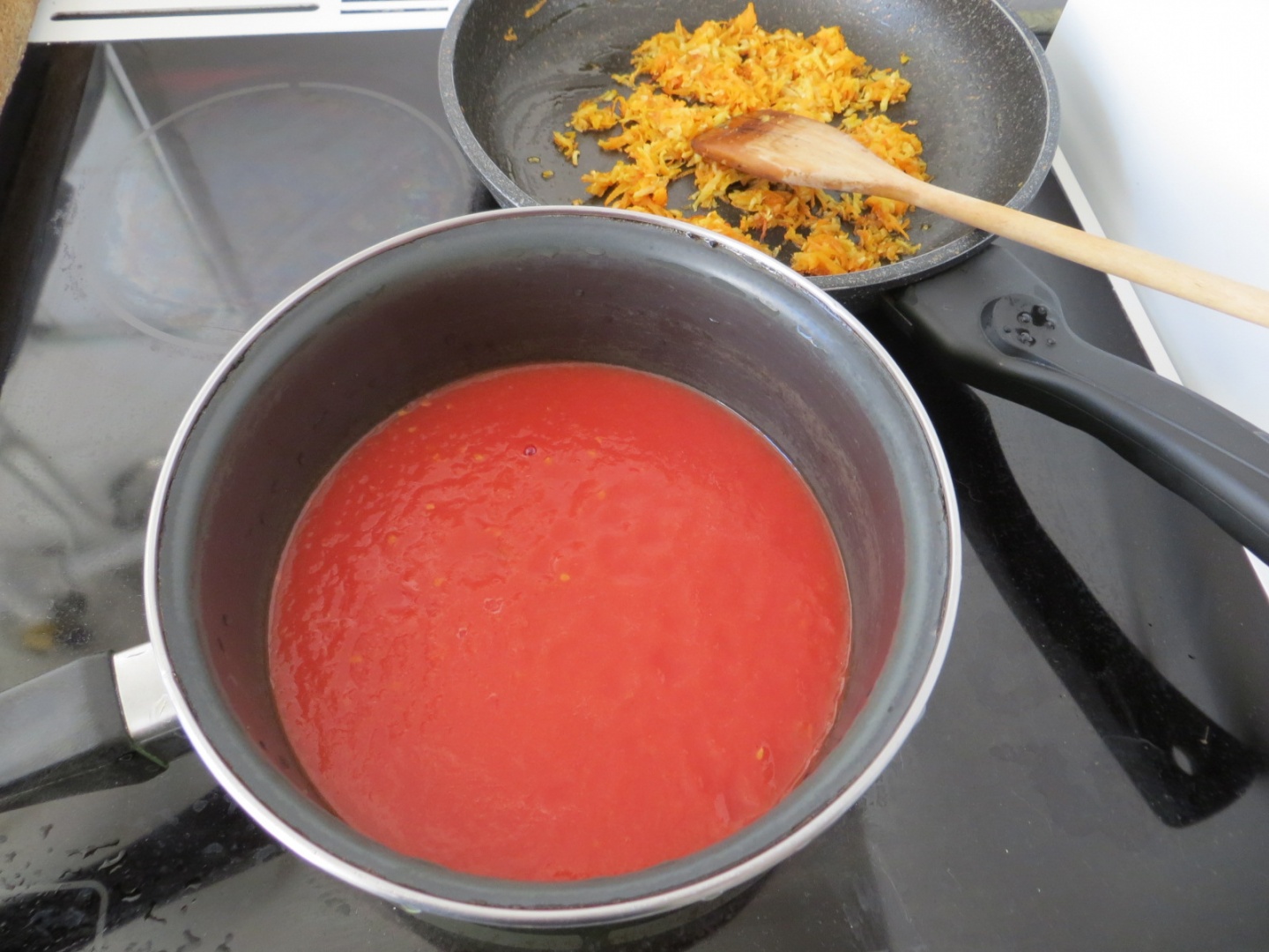 Supă de roșii cu linte (de post)