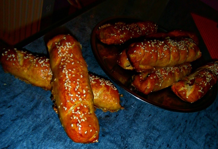 Covridog (crenvursti in aluat)