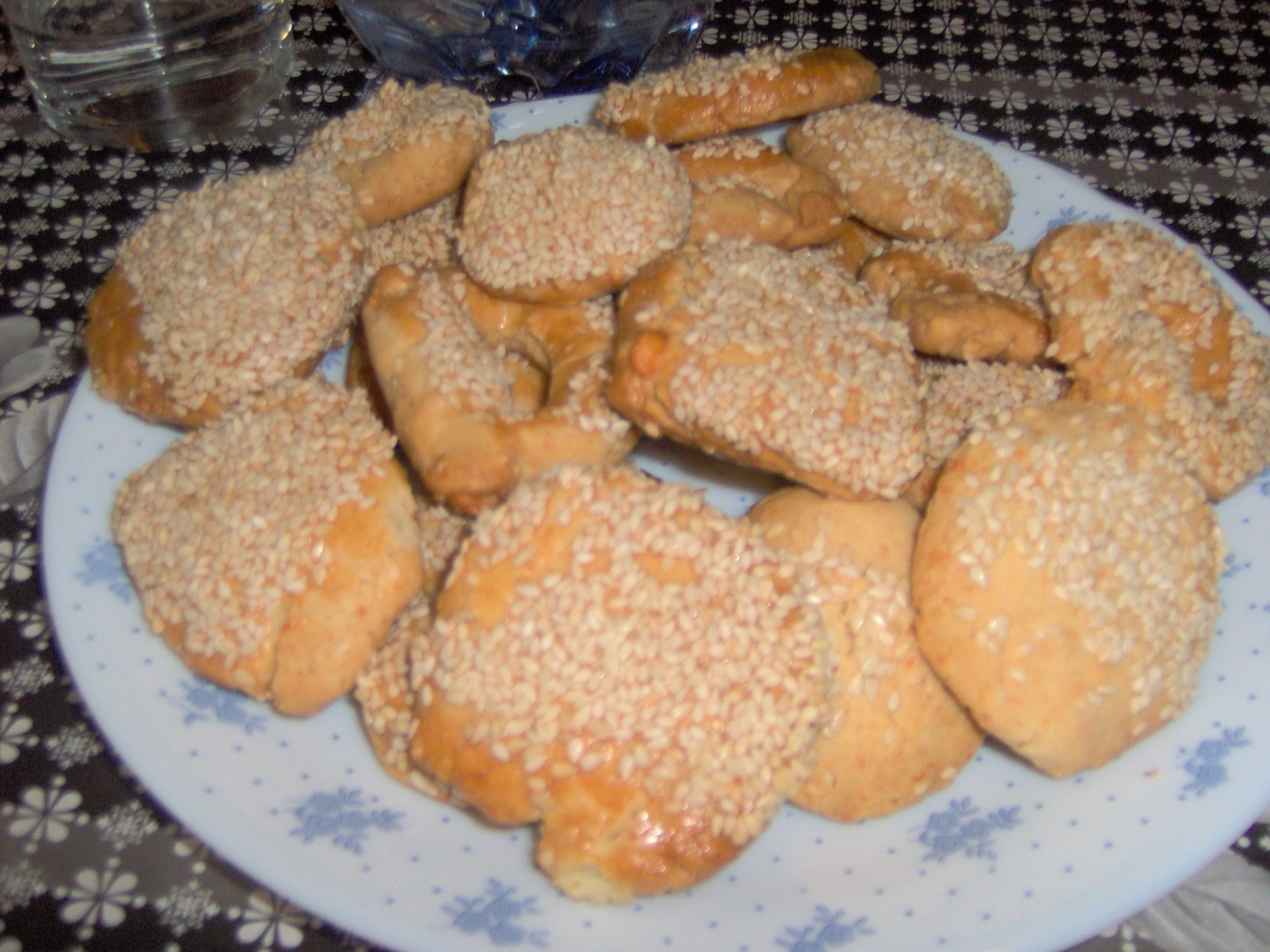 Fursecuri sarate cu parmezan