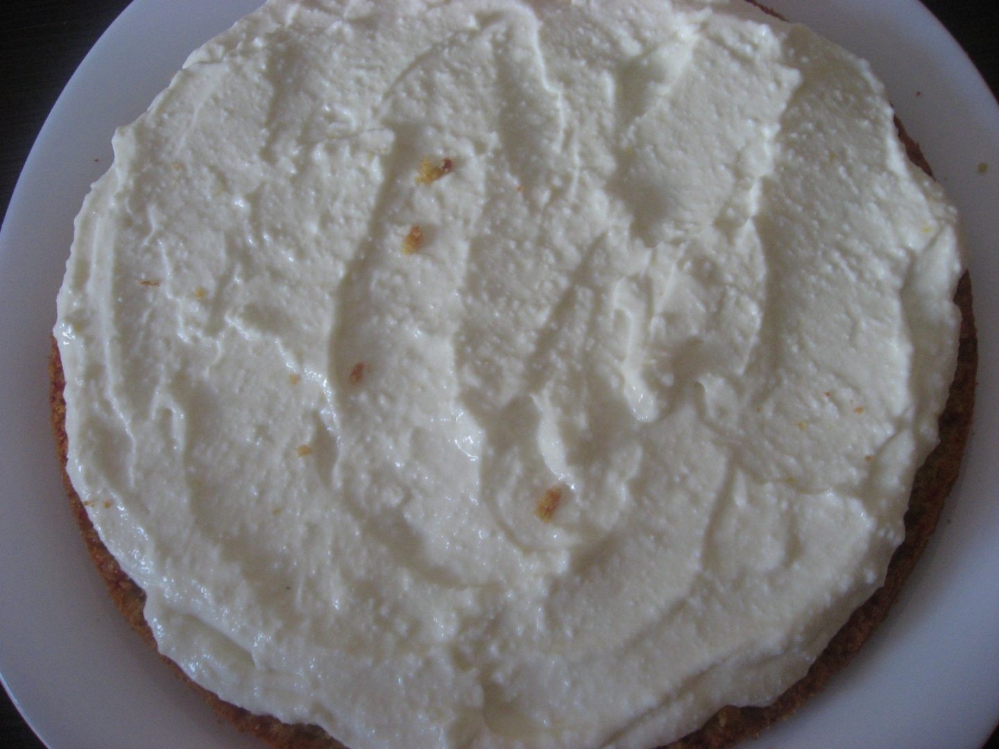 Prajitura fina cu sfecla si crema de branza