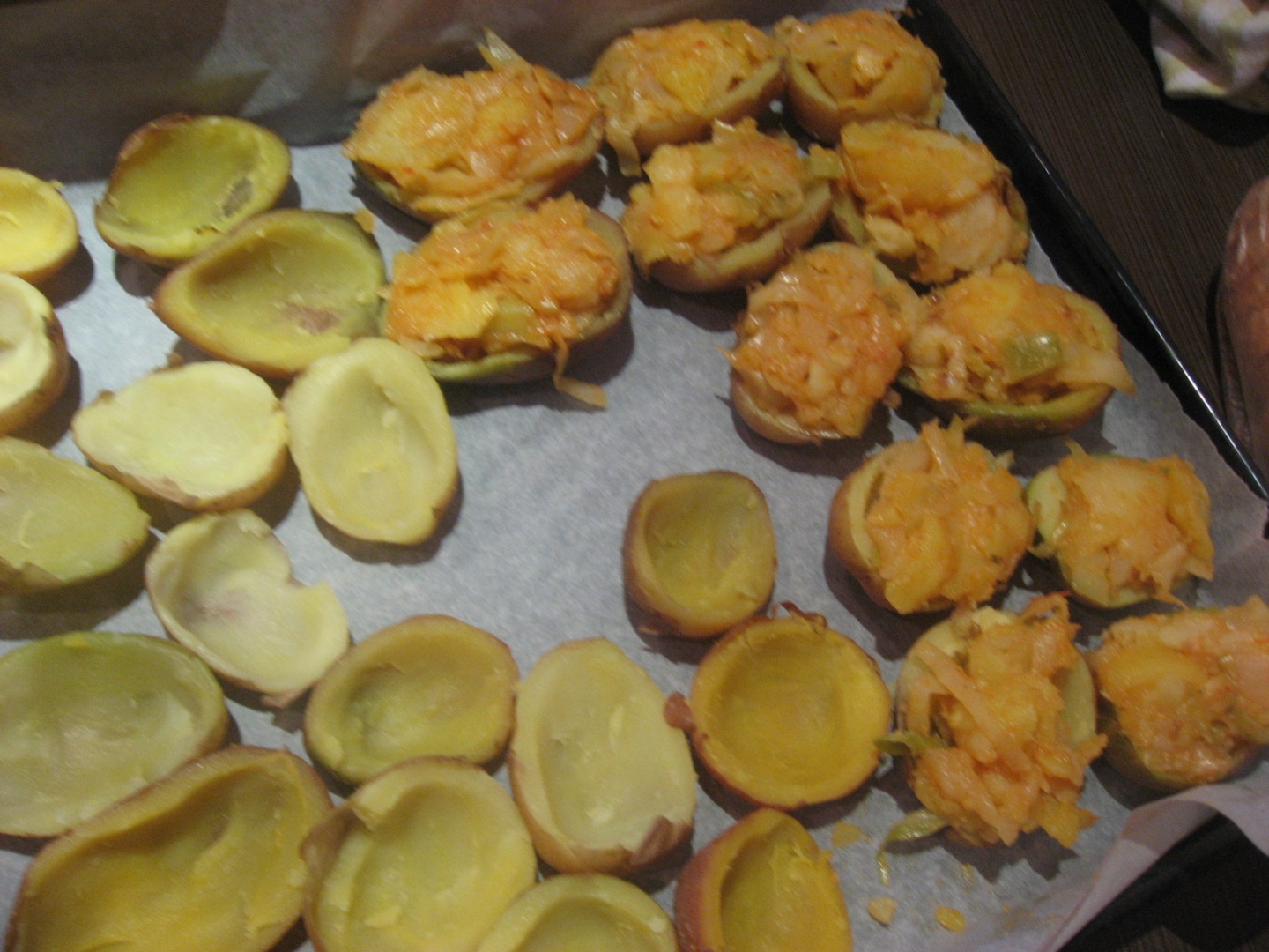 Cartofi copti de doua ori (cartofi umpluti cu varza)