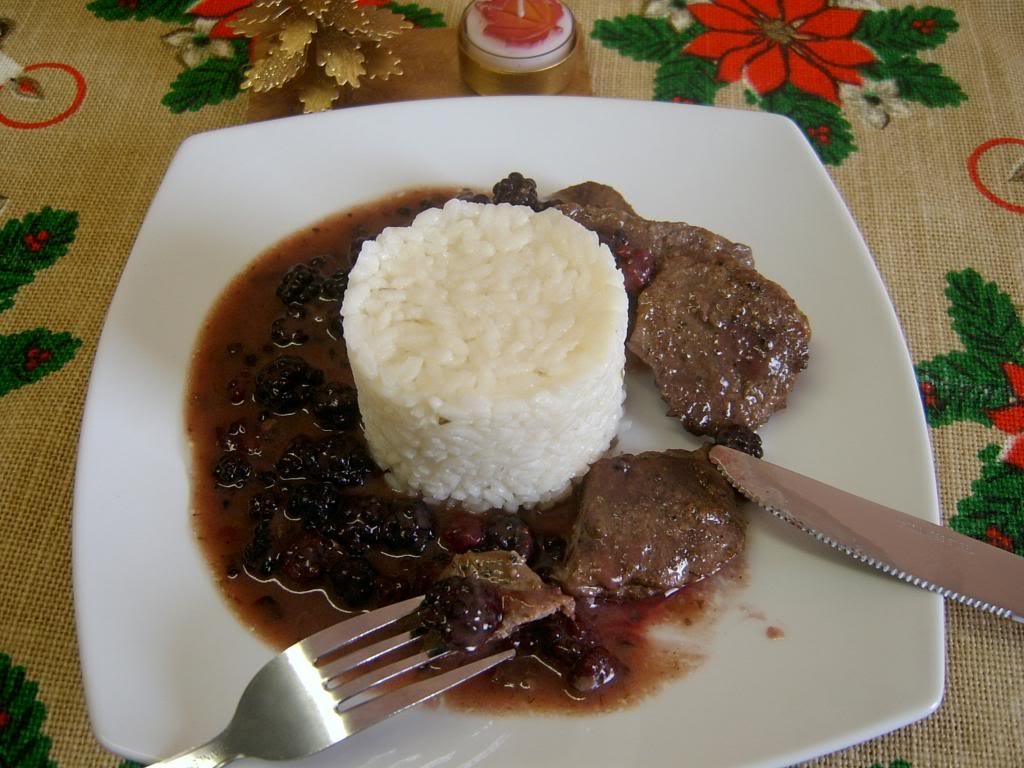 Medalion de caprioara cu sos de mure