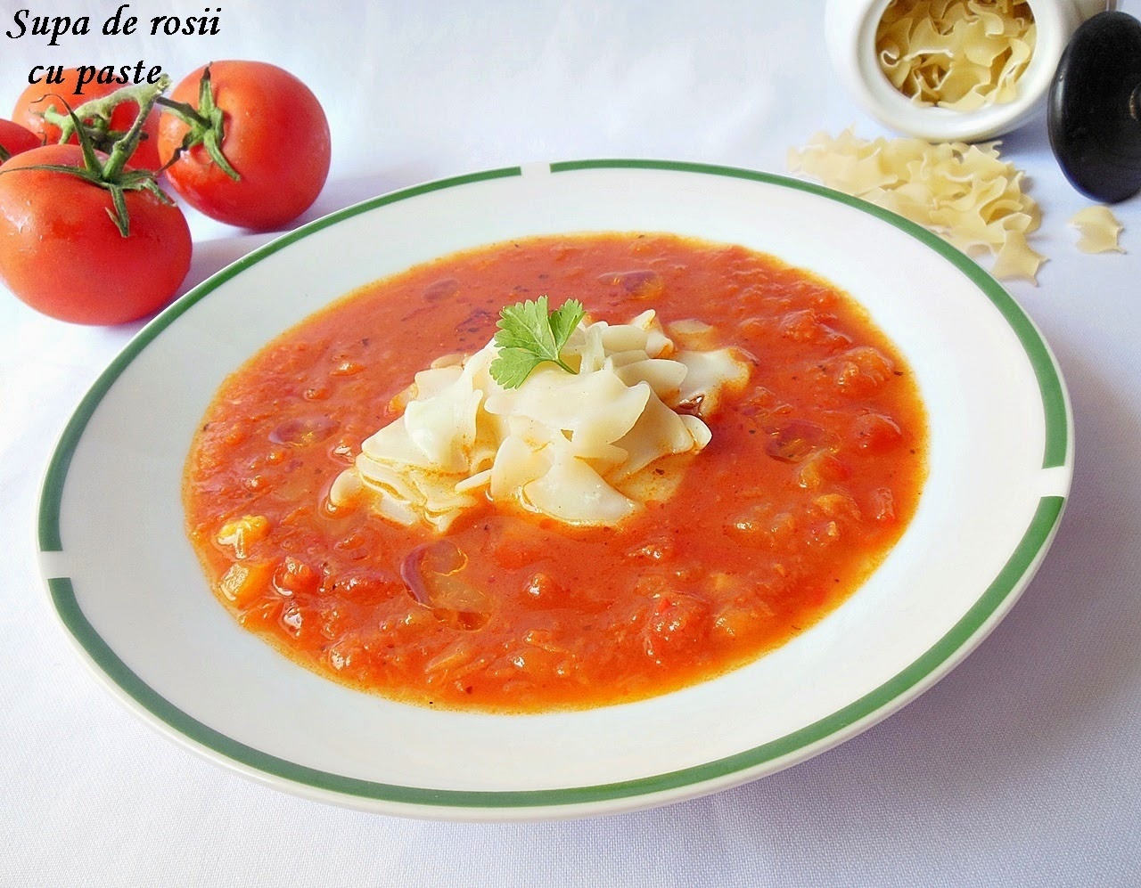 Supa de rosii cu paste