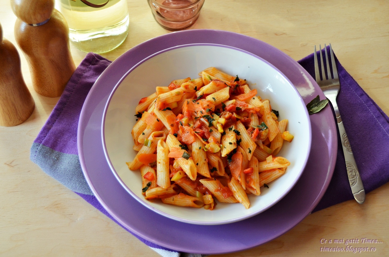 Penne cu legume si sos provensal