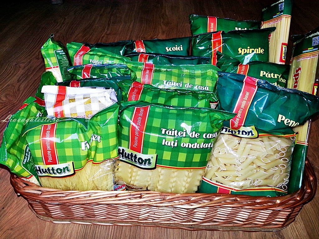 Paste cu ton, lamaie si menta