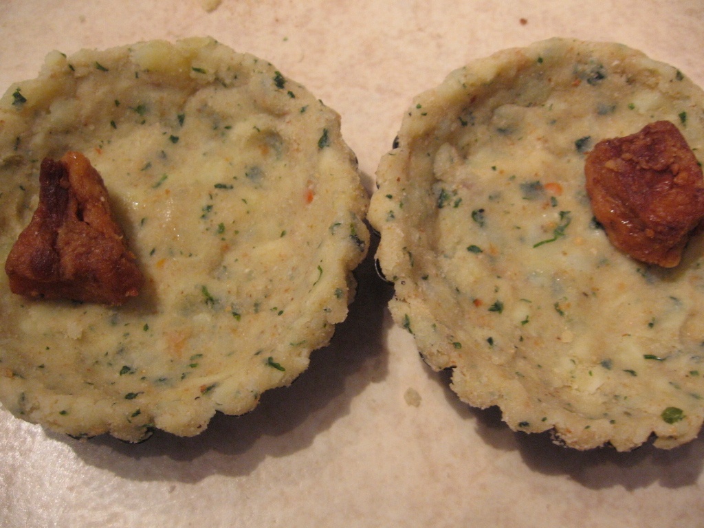 Oua ochiuri in cuib de cartofi si cascaval