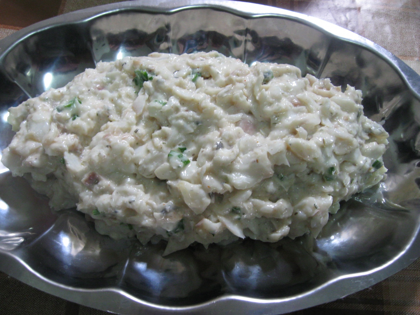 ŞALĂU CU MAIONEZĂ ŞI OUĂ DE PREPELIŢĂ