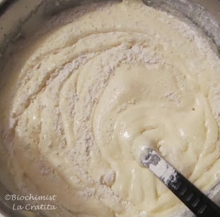 Tort cu struguri, nuci si crema de branza