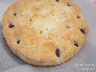 Tort cu struguri, nuci si crema de branza