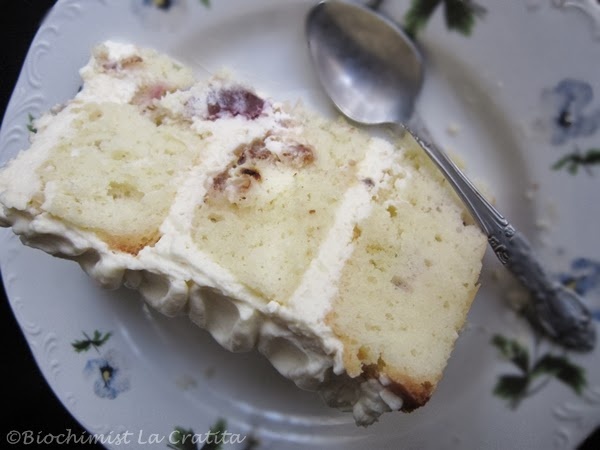 Tort cu struguri, nuci si crema de branza