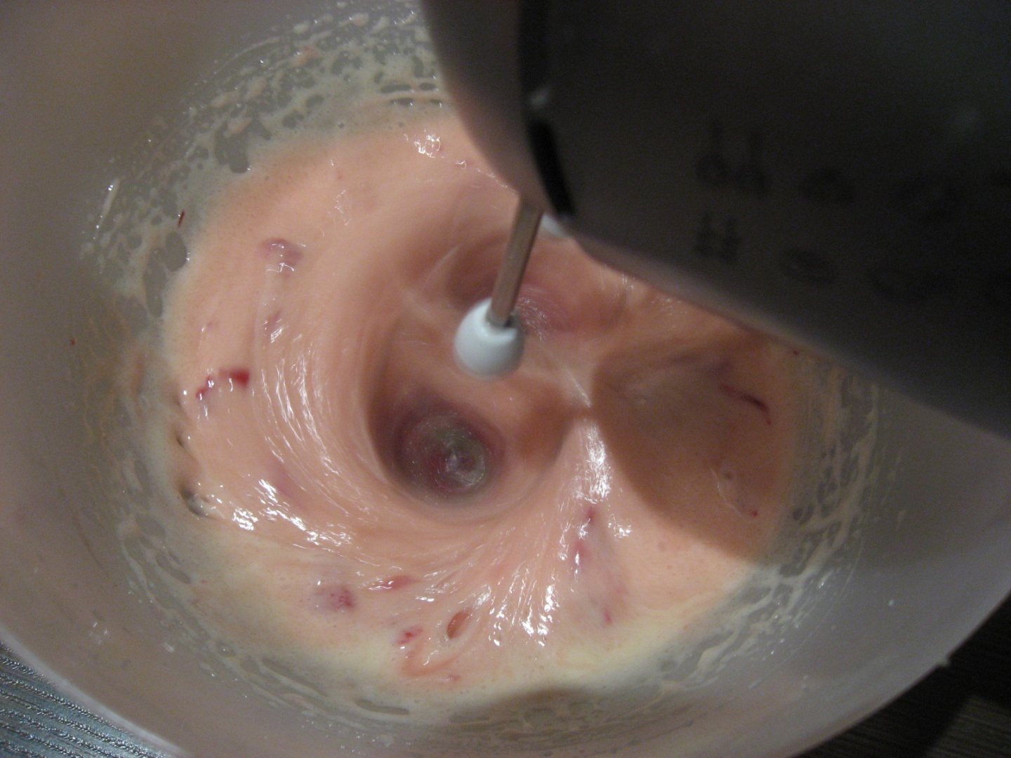 Briose cu dulceata de trandafiri