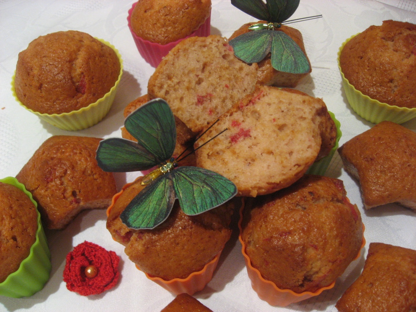 Briose cu dulceata de trandafiri