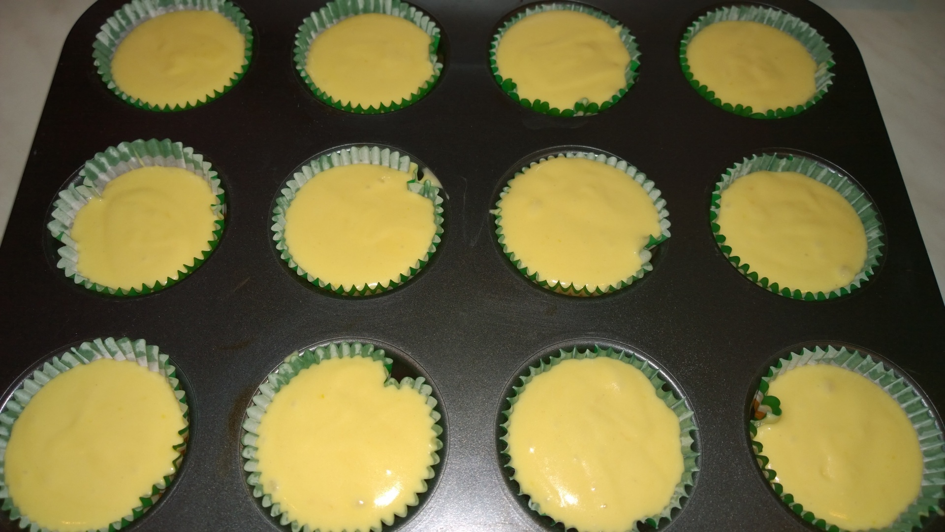 Brioșe cu iaurt și lămâie