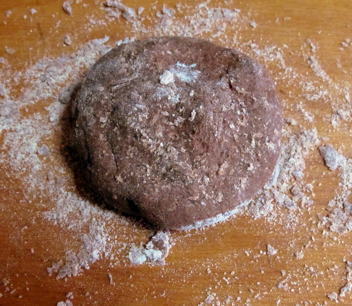 Tartă cu ciocolată și nuci