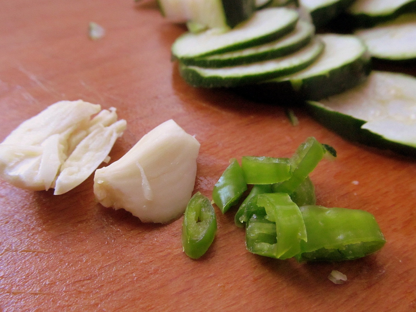 Spaghetti cu creveți și zucchini