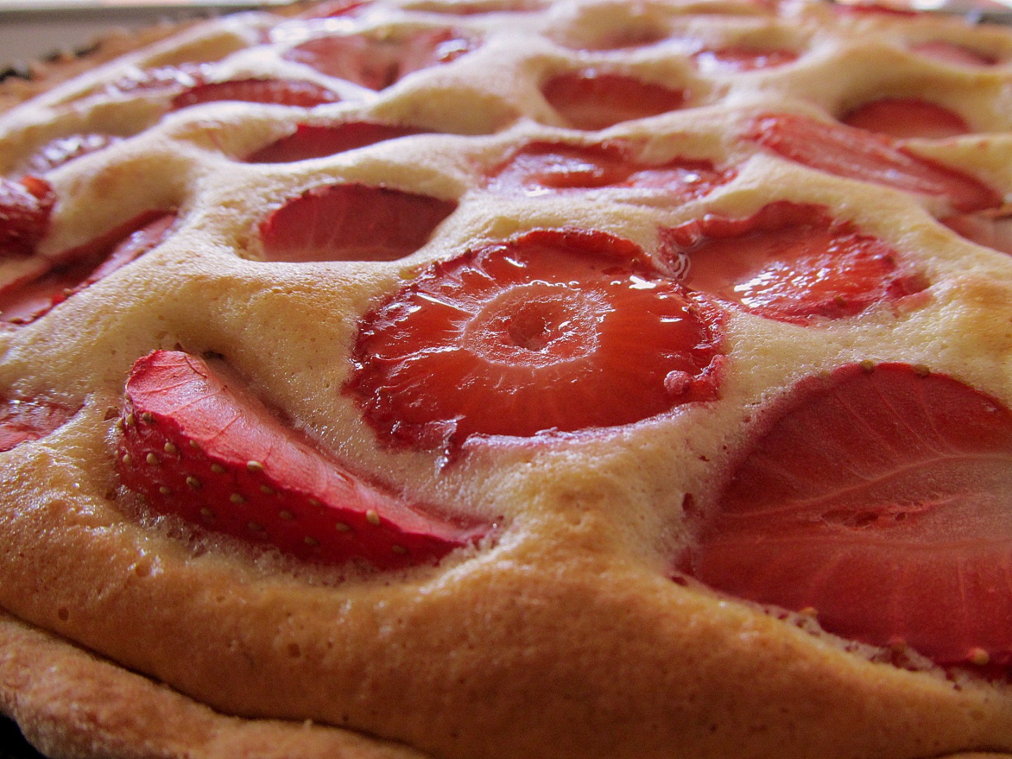 Tartă muffin cu căpșuni