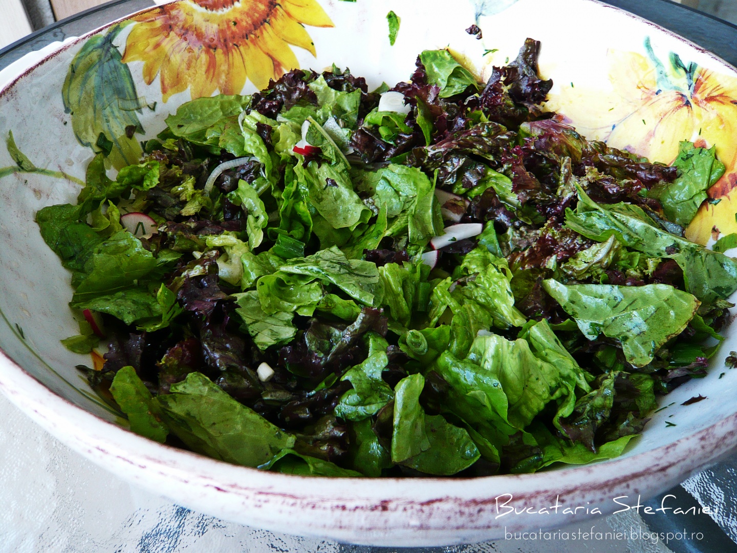 Cartofi noi cu bacon la cuptor