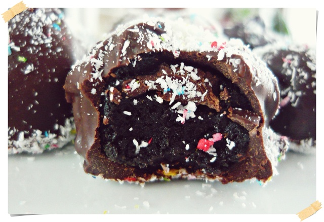 Bile cu vişine şi Oreo