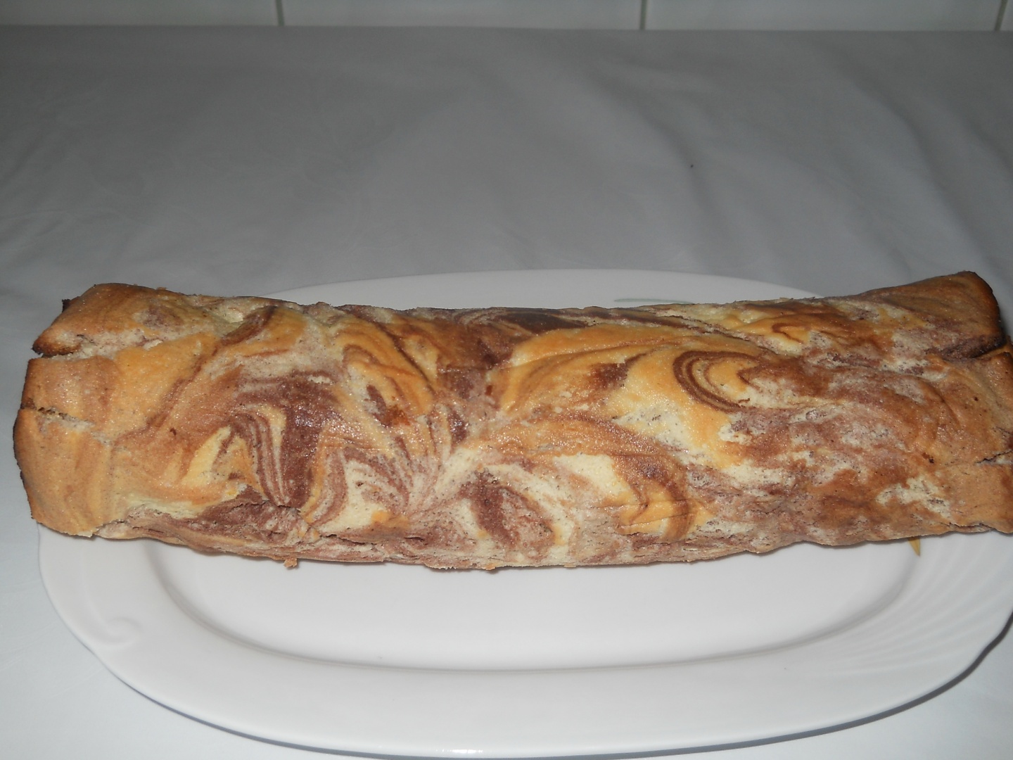 Rulada cu frisca si capsuni