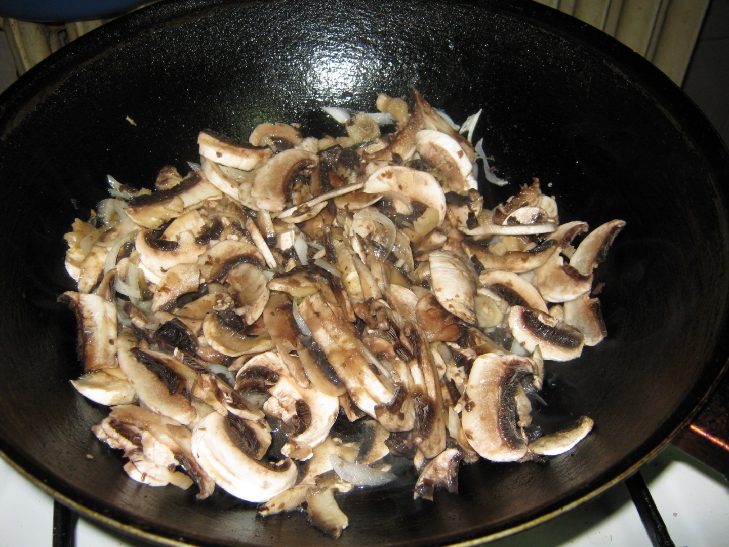 Pizza a la Vasile - cu blat pufos