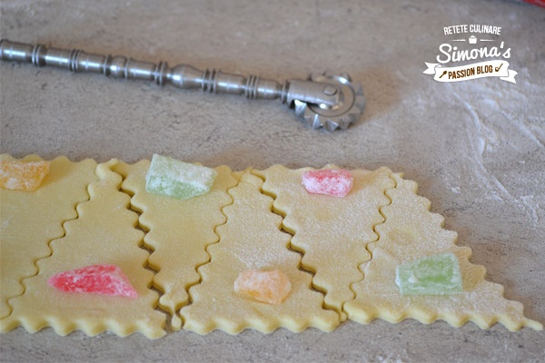 Cornulete cu untura si rahat. Se topesc in gura de fragede ce sunt