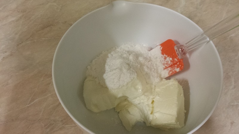 Carrot Cake cu fructe uscate