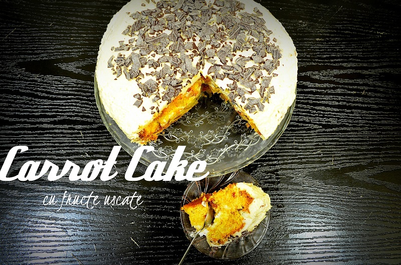 Carrot Cake cu fructe uscate