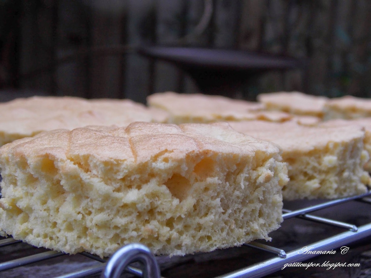 Mini tortulete cu crema de branza