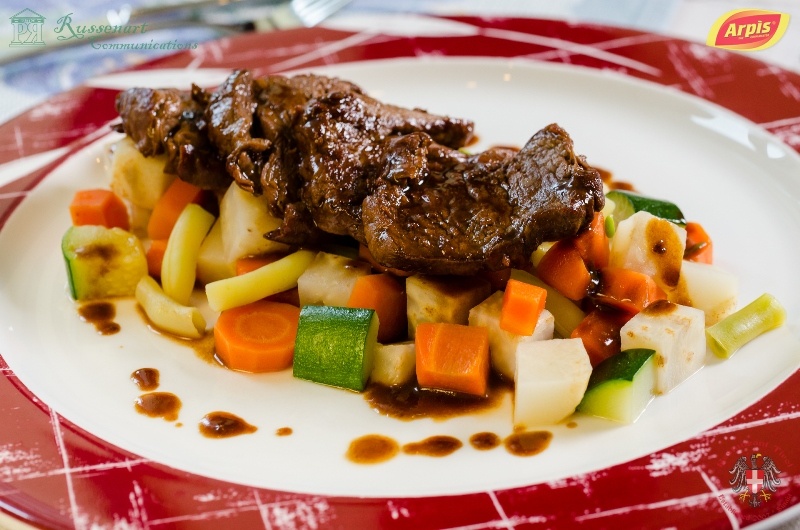 Muschiulet de vitel cu pastel de legume