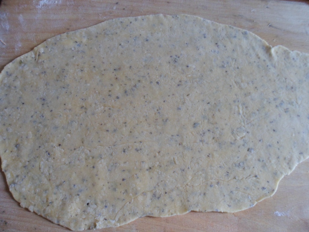 Tortellini de casa umplute cu ficat de pui