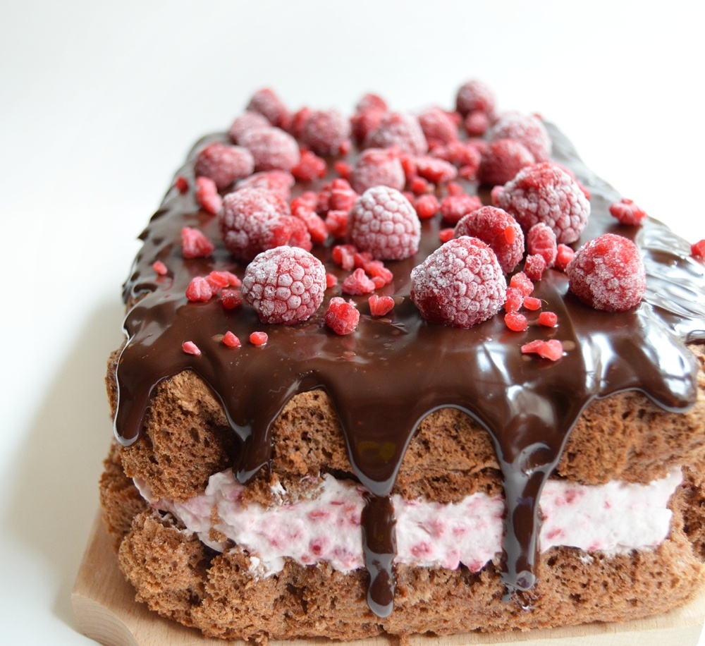 Prajitura cu ciocolata si zmeura