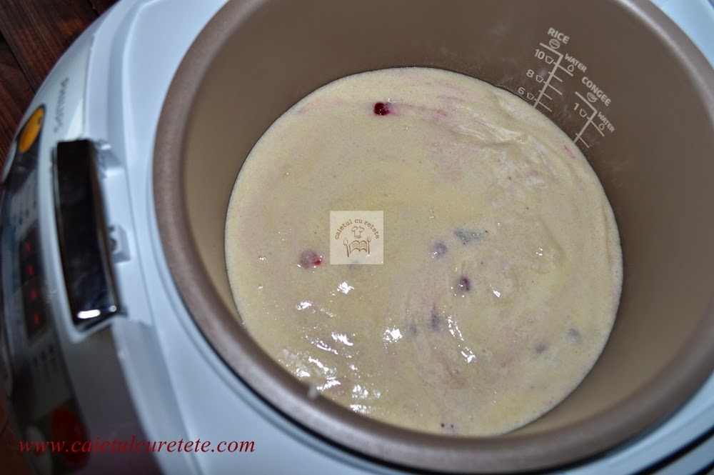 Budinca de gris cu coacaze rosii